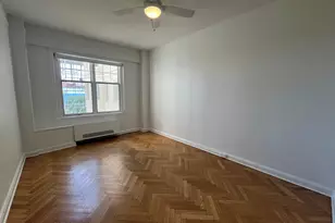 925 E Wells St, Milwaukee, WI 53202 - Photo 22