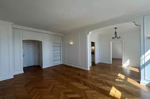 925 E Wells St, Milwaukee, WI 53202 - Photo 8