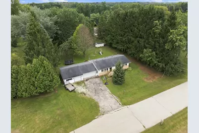 1101  Mallard Ln, Kossuth, WI 54220 - Photo 28