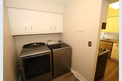 1400 S Ridgeway Rd, New Berlin, WI 53146 - Photo 14