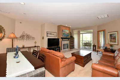 N74W13737  Appleton Ave #316, Menomonee Falls, WI 53051 - Photo 4