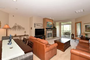 N74W13737 Appleton Ave, Menomonee Falls, WI 53051 - Photo 4
