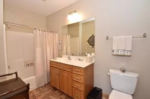 N74W13737 Appleton Ave, Menomonee Falls, WI 53051 - Photo 32