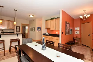 N74W13737 Appleton Ave, Menomonee Falls, WI 53051 - Photo 10