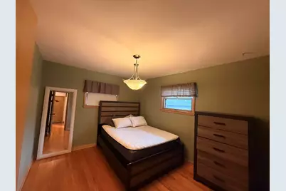 2970 S 99th St, West Allis, WI 53227 - Photo 12