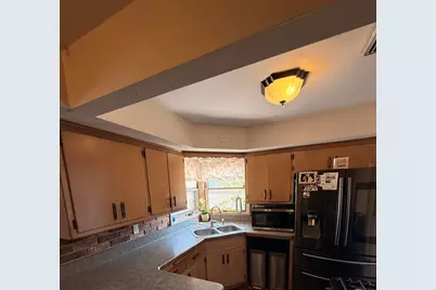 2970 S 99th St, West Allis, WI 53227 - Photo 4