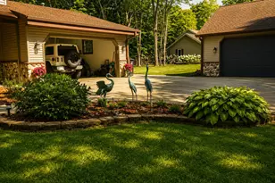 32609 Sunburst Ct, Racine, WI 53120 - Photo 4