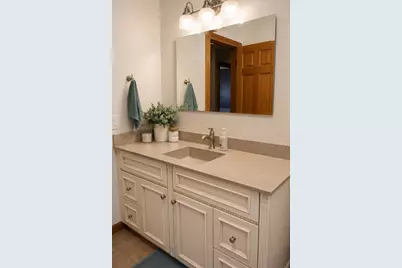 32609  Sunburst Ct, Racine, WI 53120 - Photo 48