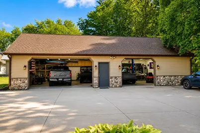 32609  Sunburst Ct, Racine, WI 53120 - Photo 6
