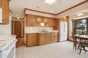 2140 S 109th St, West Allis, WI 53227 - Photo 4