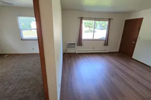 515 N 18th Ave, West Bend, WI 53090 - Photo 2