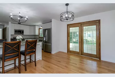 21300  Astolat Dr, Brookfield, WI 53045 - Photo 6