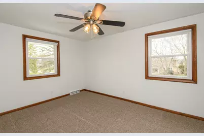 21300  Astolat Dr, Brookfield, WI 53045 - Photo 26