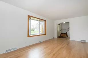 21300 Astolat Dr, Brookfield, WI 53045 - Photo 14