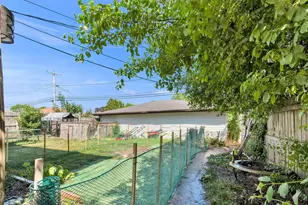 5742 N 99th St, Milwaukee, WI 53225 - Photo 20