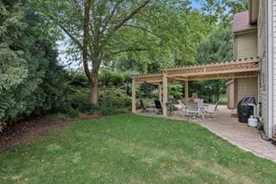 749 Prestwick Ct, Oconomowoc, WI 53066 - Photo 32