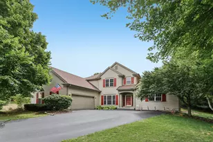 749 Prestwick Ct, Oconomowoc, WI 53066 - Photo 1