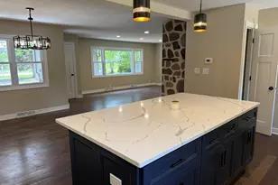 14120 W Howard Ave, New Berlin, WI 53151 - Photo 6