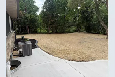 14120 W Howard Ave, New Berlin, WI 53151 - Photo 24