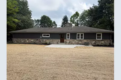 14120 W Howard Ave, New Berlin, WI 53151 - Photo 20