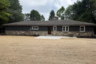 14120 W Howard Ave, New Berlin, WI 53151 - Photo 20