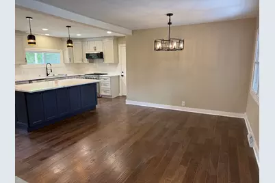 14120 W Howard Ave, New Berlin, WI 53151 - Photo 8