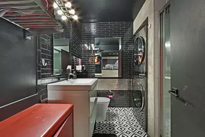 215 W Maple St #307, Milwaukee, WI 53204 - Photo 16