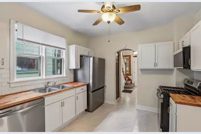 943 N 34th St, Milwaukee, WI 53208 - Photo 10