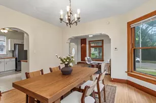 943 N 34th St, Milwaukee, WI 53208 - Photo 8