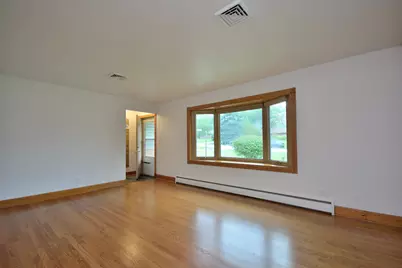 W164N5080  Lone Oak Ln, Menomonee Falls, WI 53051 - Photo 6