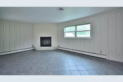 W164N5080  Lone Oak Ln, Menomonee Falls, WI 53051 - Photo 16