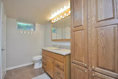 W164N5080  Lone Oak Ln, Menomonee Falls, WI 53051 - Photo 32