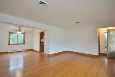 W164N5080  Lone Oak Ln, Menomonee Falls, WI 53051 - Photo 8