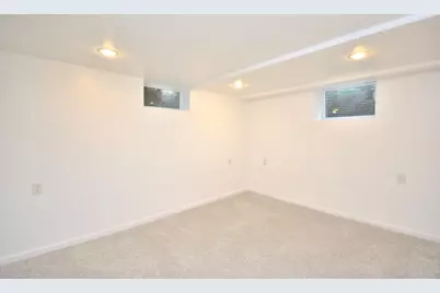 W164N5080  Lone Oak Ln, Menomonee Falls, WI 53051 - Photo 30