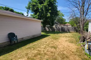 217 N 61st St, Milwaukee, WI 53213 - Photo 24