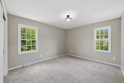 15200  Briaridge Ct, Elm Grove, WI 53122 - Photo 32