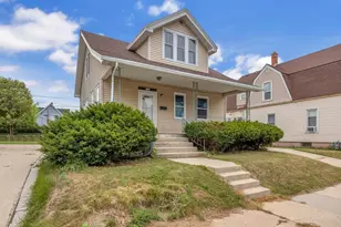 1534 Martin Ave, Sheboygan, WI 53083 - Photo 2