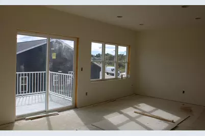 937  Drumlin Dr, Kewaskum, WI 53040 - Photo 6