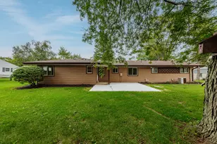 5315 S Maryknoll Dr, New Berlin, WI 53151 - Photo 32