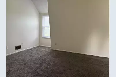 9011 N Swan Rd #M, Milwaukee, WI 53224 - Photo 8