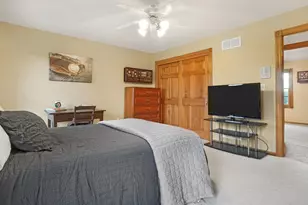 W176N5411 Highridge Dr, Menomonee Falls, WI 53051 - Photo 30