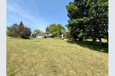 2018  Port Washington Rd, Grafton, WI 53024 - Photo 4