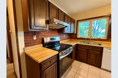 2018  Port Washington Rd, Grafton, WI 53024 - Photo 18