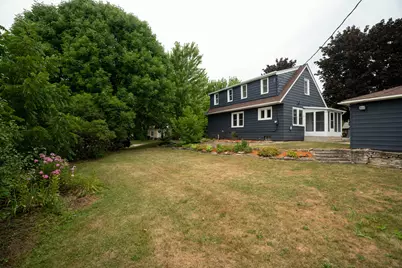 10431 W Courtland Ave, Wauwatosa, WI 53225 - Photo 12