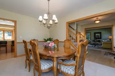 587  Cottonwood Ln, Grafton, WI 53024 - Photo 20