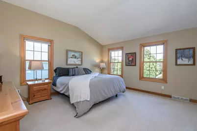 587  Cottonwood Ln, Grafton, WI 53024 - Photo 34