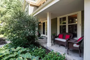 S24W27029 Apache Pass, Waukesha, WI 53188 - Photo 2