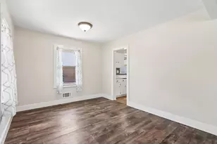 7245 W Cleveland Ave, West Allis, WI 53219 - Photo 8