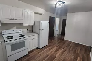 8042 14th Ave, Kenosha, WI 53143 - Photo 6