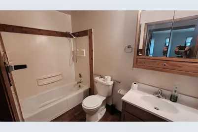8042  14th Ave, Kenosha, WI 53143 - Photo 8